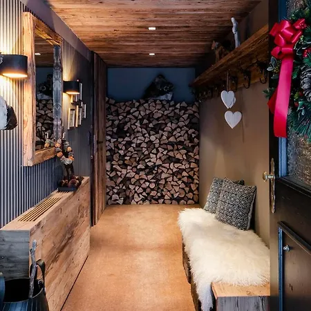 Chalet Arlberg- Exquisites Skigebiet Fuer Bis Zu 16 Gaste In Zurs Villa *